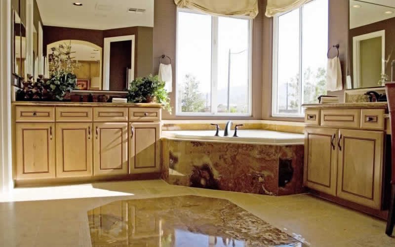 How to Make Your Bathroom Look Bigger Without Changing its Footprint