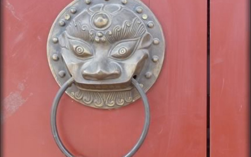 Kitchen Details – Door Knobs and Handles