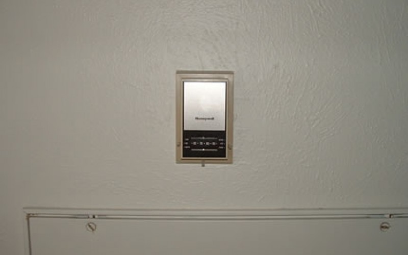 How Does a Thermostat Work?