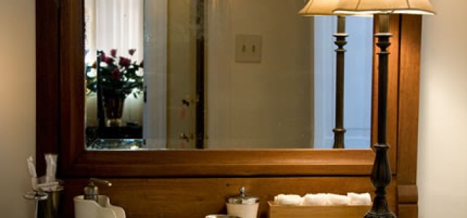 You Can Install a Mirrored Bathroom Cabinet