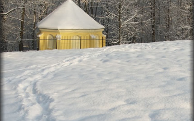 protect foundation from melting snow
