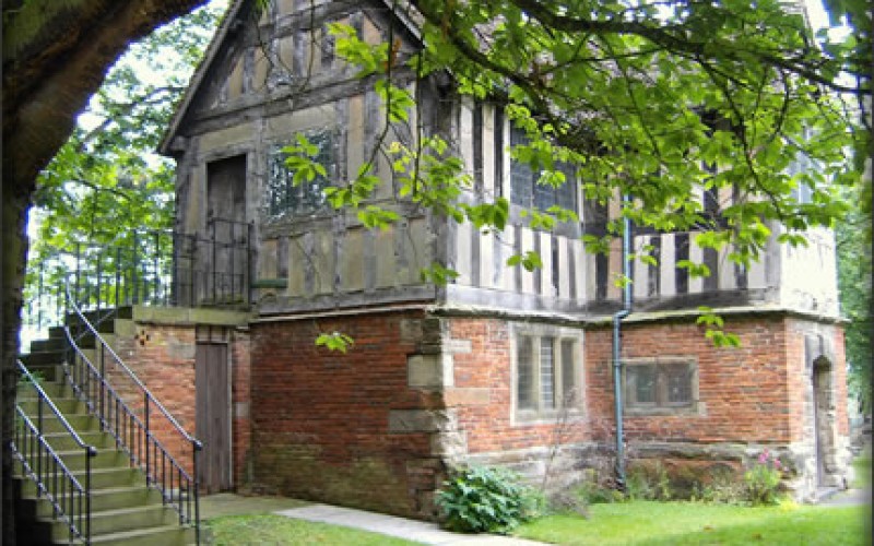 5 Ways to Give Your Home an English Tudor Flair