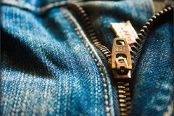 6 Simple Ways to Unclutter Your Closet