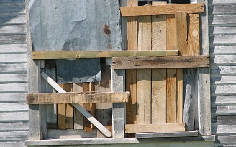 Safety First: The Most Dangerous Repairs to Do Alone
