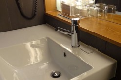 Bathroom Remodeling on a Shoestring