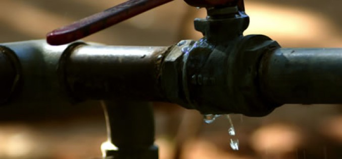 Ten signs that you need a plumber right now