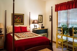 Romantic Bedroom Decorating Ideas With Red Color