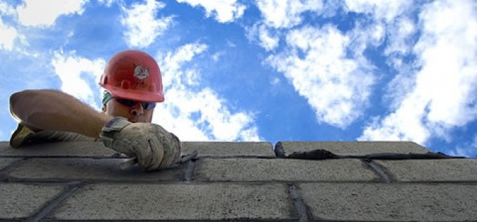 5 Minor Home Improvement Projects to Make Before Spring