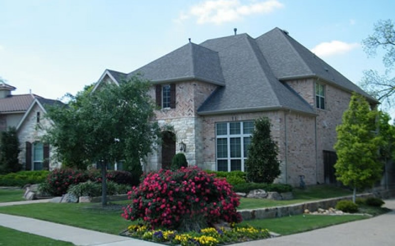 5 Ways to Upgrade Your Home’s Curb Appeal this Year