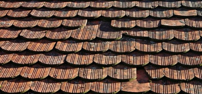 Home Roofing Corner – What Can I Do Myself and What Do I Need Help With?