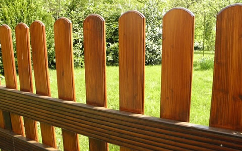 DIY Garden Fence Building: 15 Steps