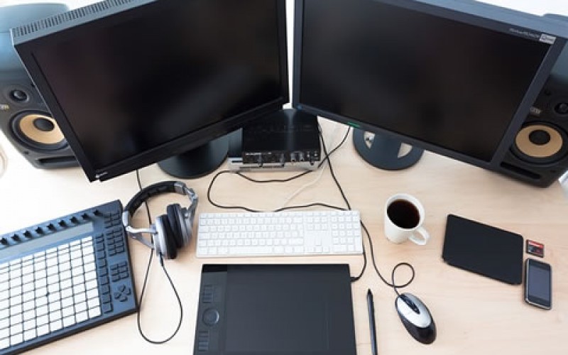 Home Office Ideas for Small Spaces to Help You Increase Productivity