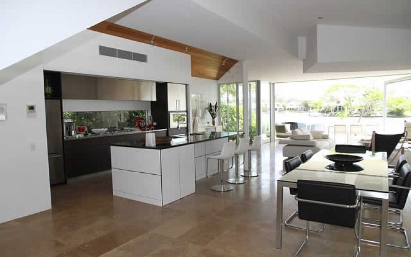 Tile or wood? All you need to know about kitchen flooring