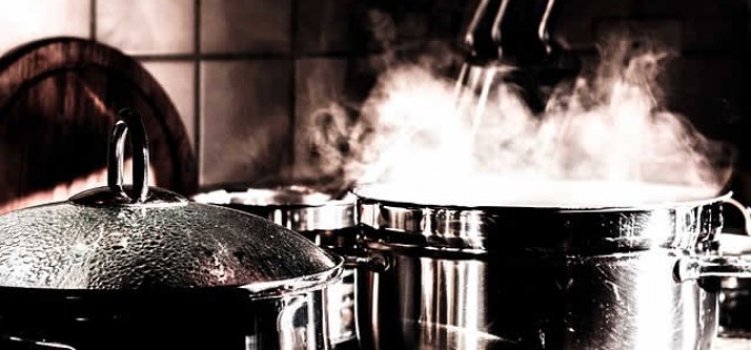 Factors to Consider When Choosing Between Gas and Electric Oven Ranges