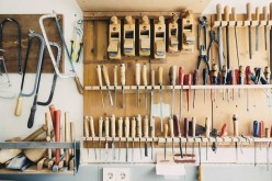 De-Clutter and De-Stress: 9 Tips for Organizing Your Garage