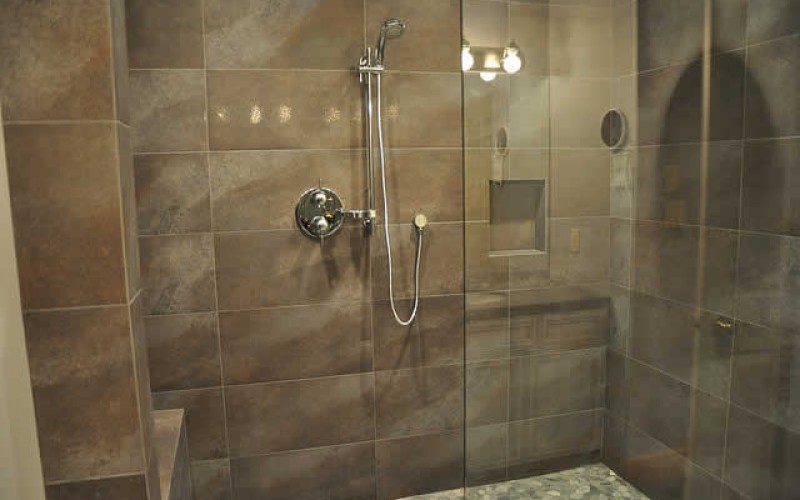 3 Tips for Using Glass in Your Home