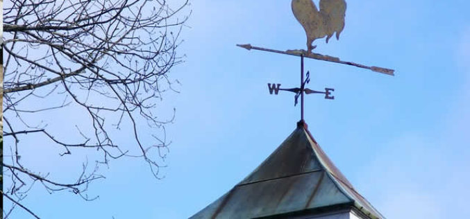 Three Beautiful Roof Decorations That will Astound Your Neighbors (Without Breaking the Bank)