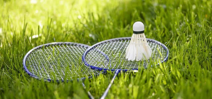 Here are 5 Fun Lawn Games for Summer With Your Kids