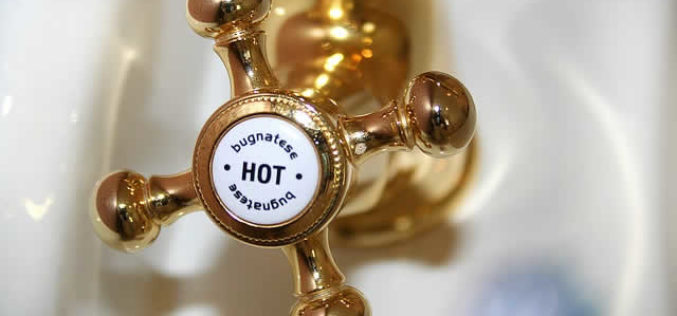 Few Ideas That Should Make Any Bathroom More Eclectic