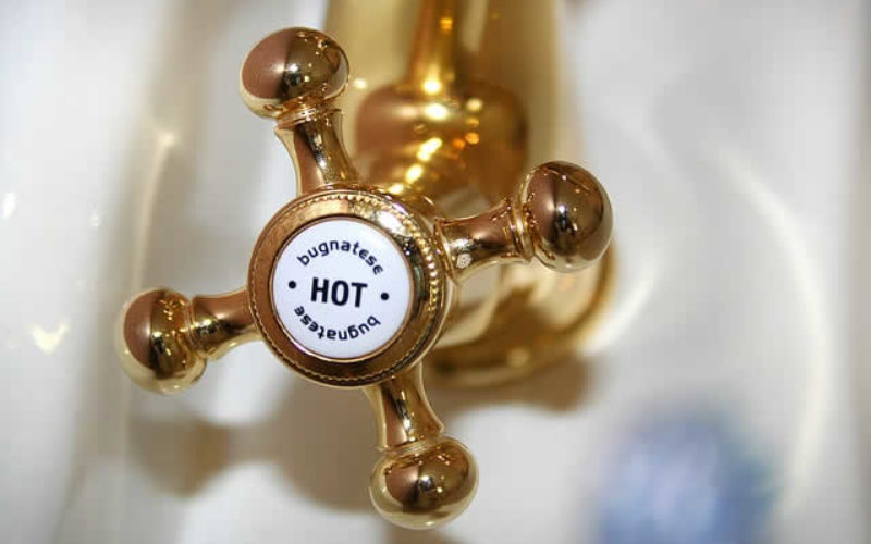 Few Ideas That Should Make Any Bathroom More Eclectic