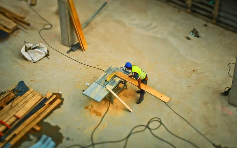 For Roofers, Contractors, Painters and DIYers: Top Tips for Buying Building and Renovating Supplies in Bulk