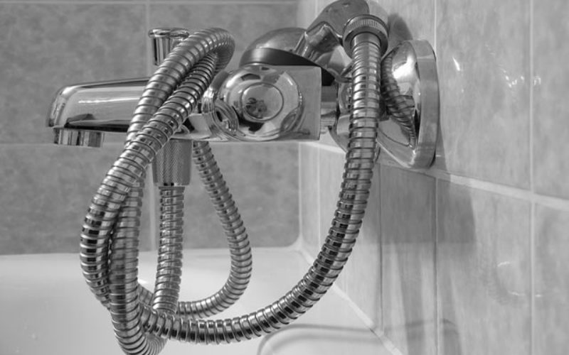 Reasons for Hiring a Plumber to Upgrade the Bathroom Fixtures