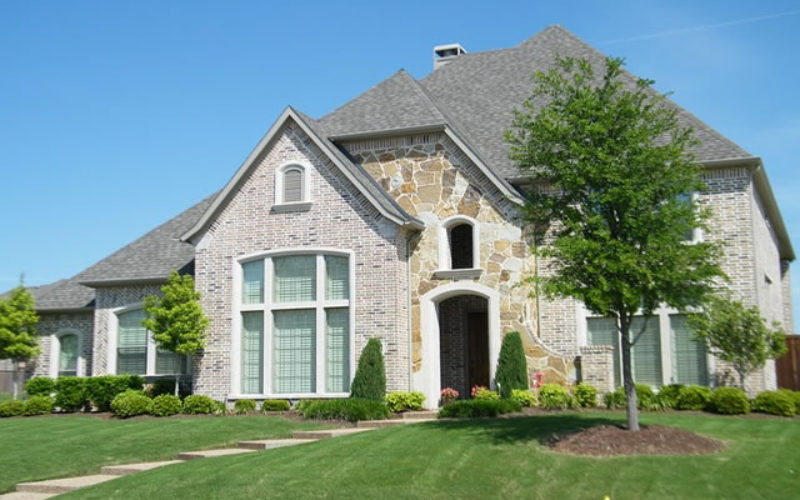 Spring Is On It’s Way: 4 Tips For Prepping Your Yard For A Summer Of Dreams
