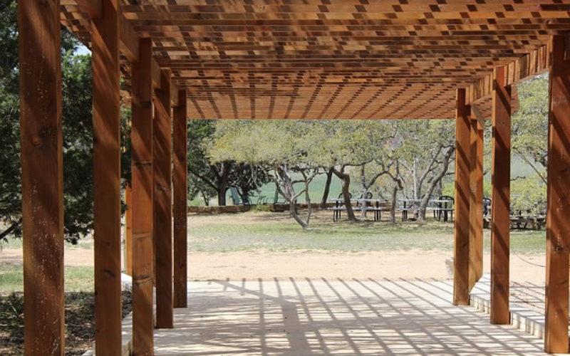 7 Ways to Spring into Outdoor Living with Redwood