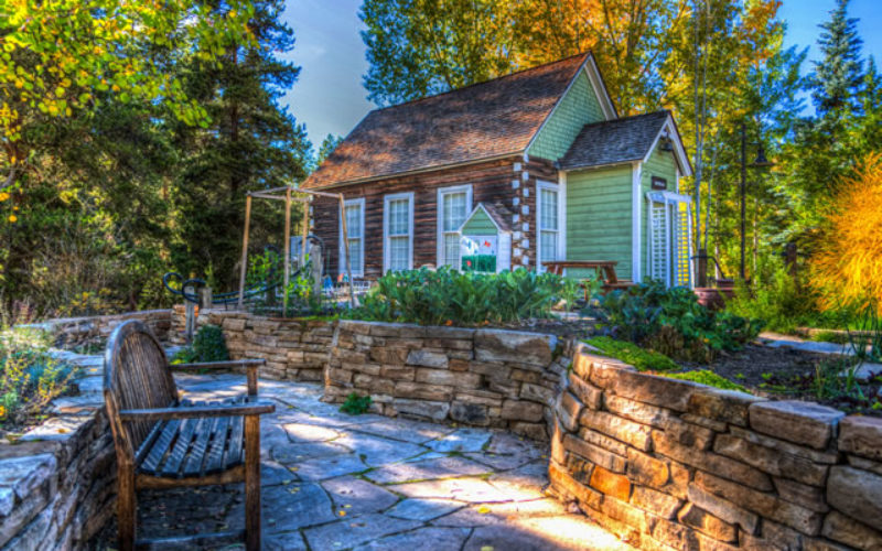 How to Give the Exterior of Your Home a More Natural Look and Feel