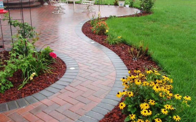 What to Look For While Selecting Professional Services for Landscaping and Paving