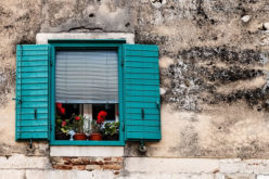 How To Choose the Right Exterior Louvered Window Shutters For Your Home