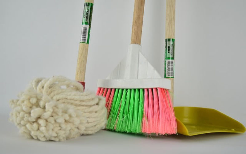 Why the Retail Cleaning Industry Isn’t Happy About Steam Cleaners