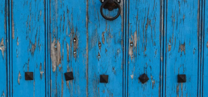 Home Handymen: 5 Summer Repairs to Restore Your Home’s Beauty