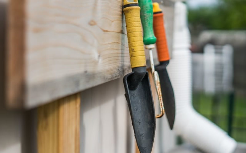 <span>Sunday Morning Tip for July 02:</span> Garden Tools In Your Garage