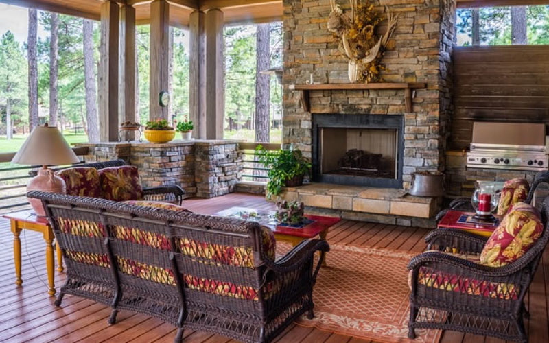 How to Match the Upholstery With Your Patio Furniture