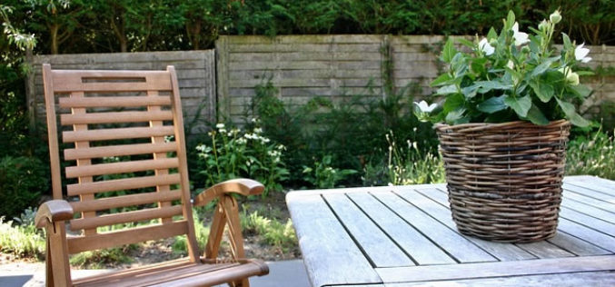 <span>Sunday Morning Tip for Sept 24:</span> Garden Furniture for Next Summer