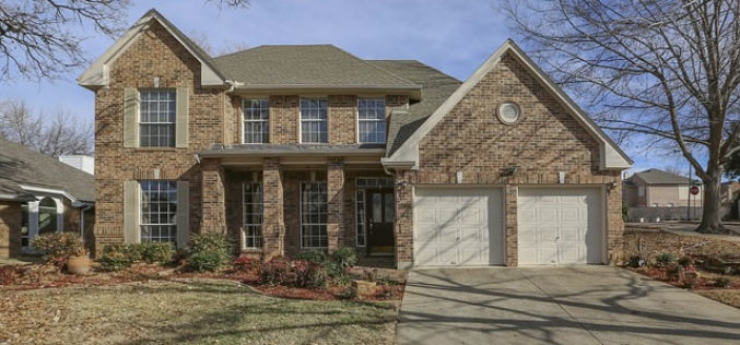 Handsome Home: 4 Items You Need to Complete a Successful Facade Makeover