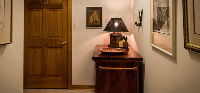 <span>Sunday Morning Tip for Oct 08:</span> What! The Upstairs Hallway