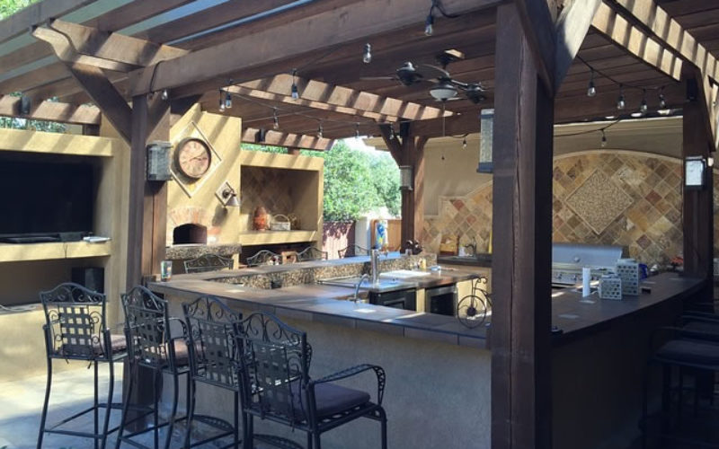 5 Enhancing Features In Constructing Your Deck Design