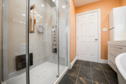 Advantages of Hiring a Professional for Bathroom Renovations & Waterproofing