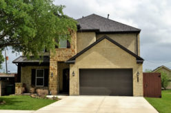 Broken Garage: 4 Signs Your Garage Door Needs Repair