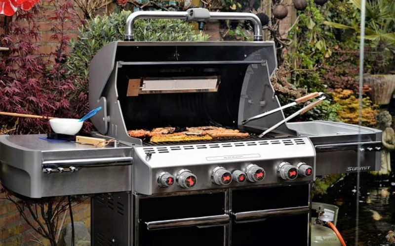 The Art of Turning Your Backyard into an Outdoor Living Space