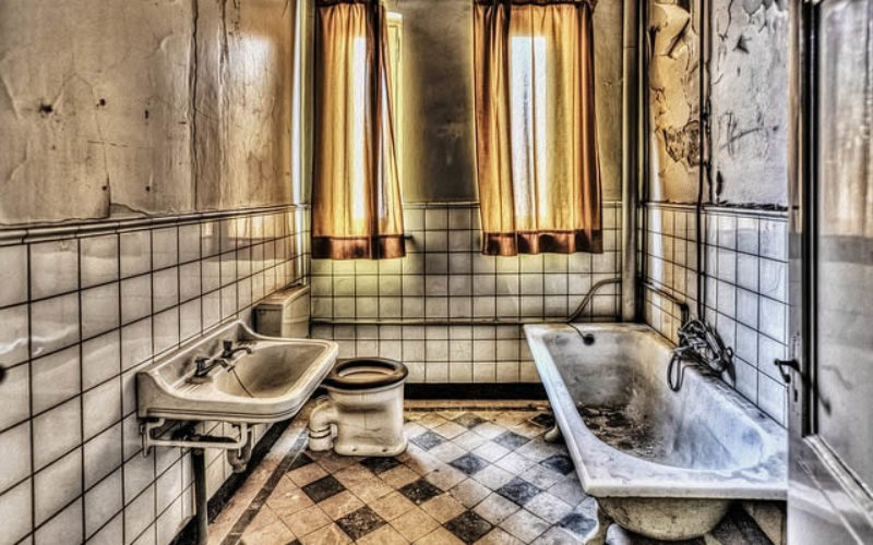 Renovating the Bathroom? 4 Materials You Need for the Job