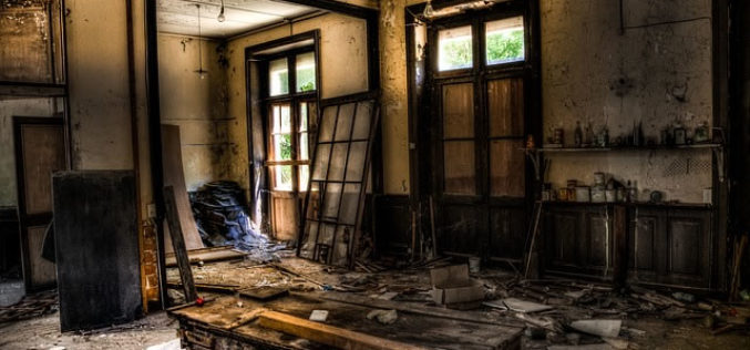 4 Real Reasons to Renovate a Ruined House