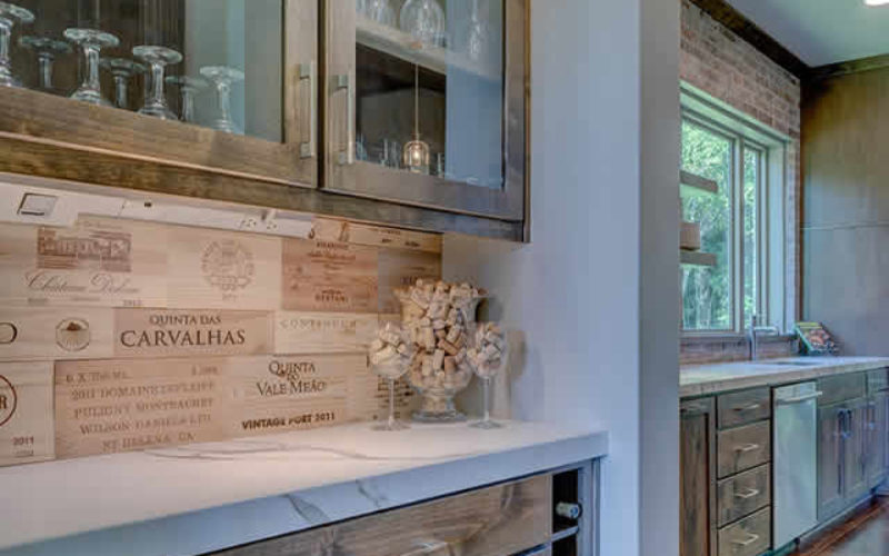 The Essentials of a Great Home Bar