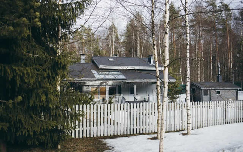 <span>Sunday Morning Tip for Nov 25:</span> Winter Yard Prep: What You Should be Doing Now