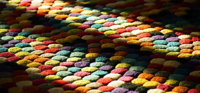 How to Decorate a Bedroom With Area Rugs