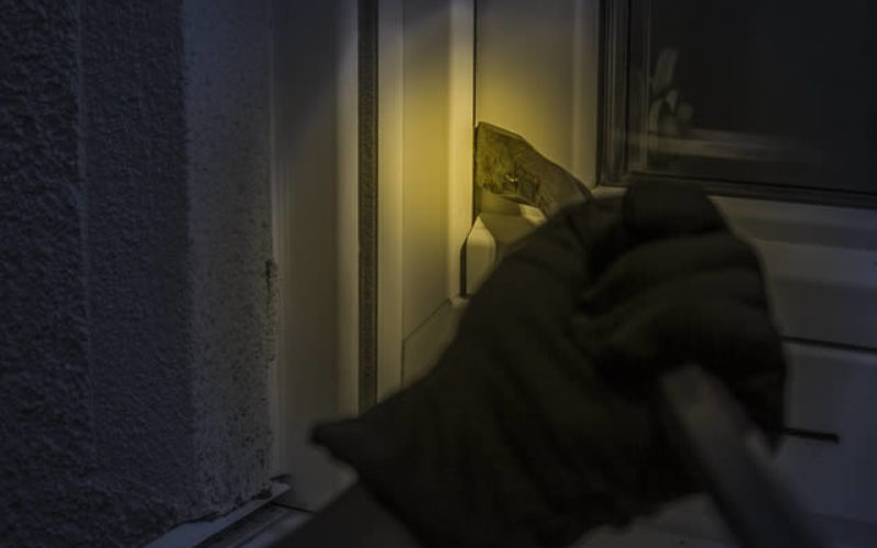 <span>Sunday Morning Tip for Jan 06:</span> Afraid of Theft? How to Ensure Burglars Will Hate Your Home