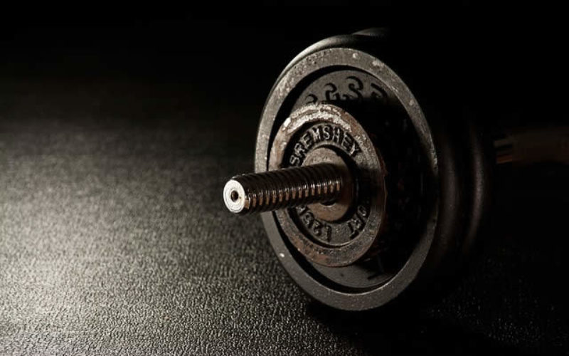 Tired of Curling Next to Creepers? 4 Steps to Converting Your Garage Into a Gym