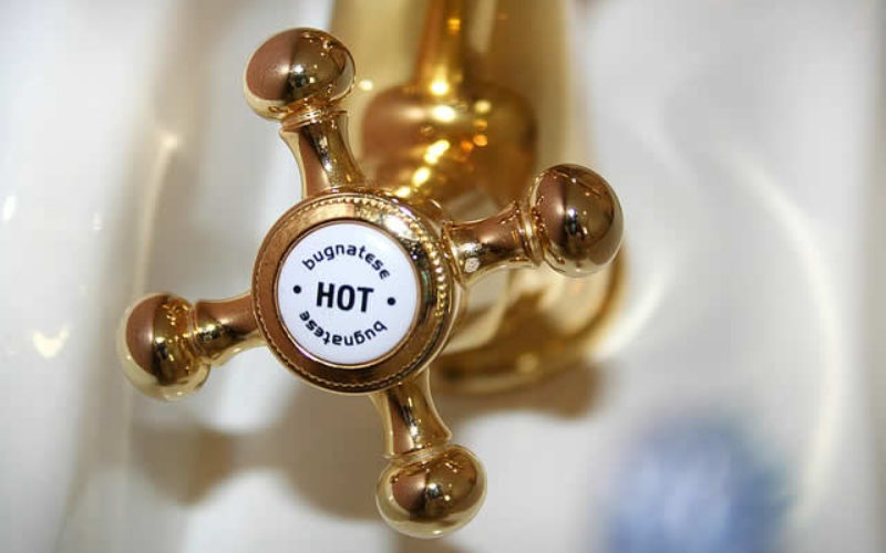 <span>Sunday Morning Tip for Feb 10:</span> 4 Unique Design and Amenity Options for Your Bathroom